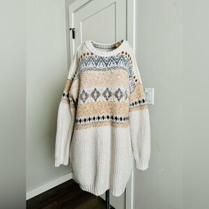 American Eagle Outfitters Cream and Gray Sweater